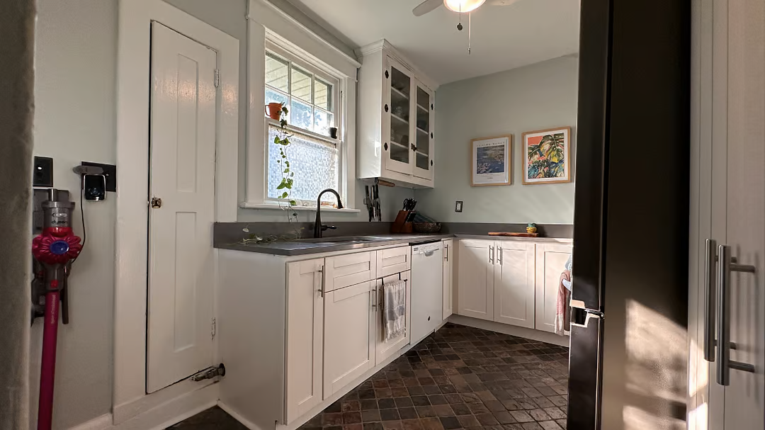 1709 Bellevue Ave #B - Photo 2 of 18