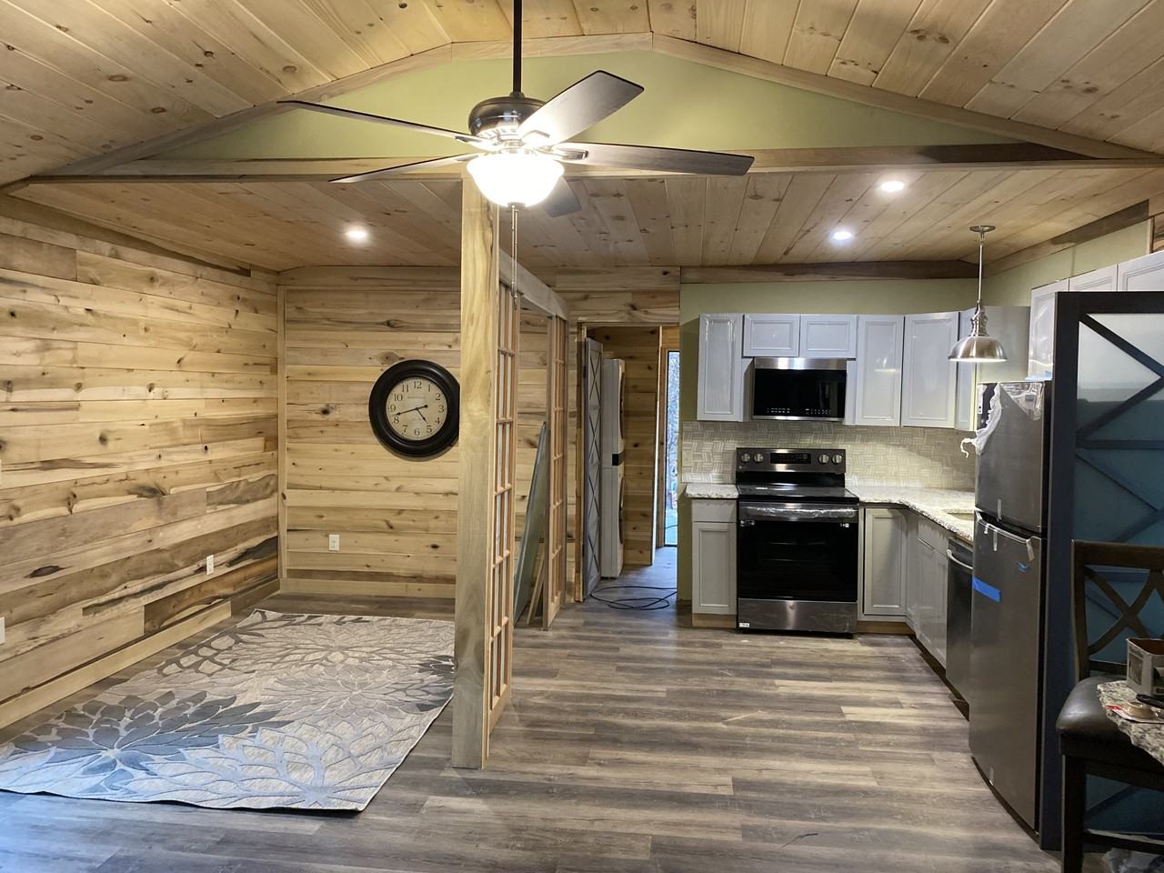 160 Forest Ridge Dr #NA - Photo 2 of 4