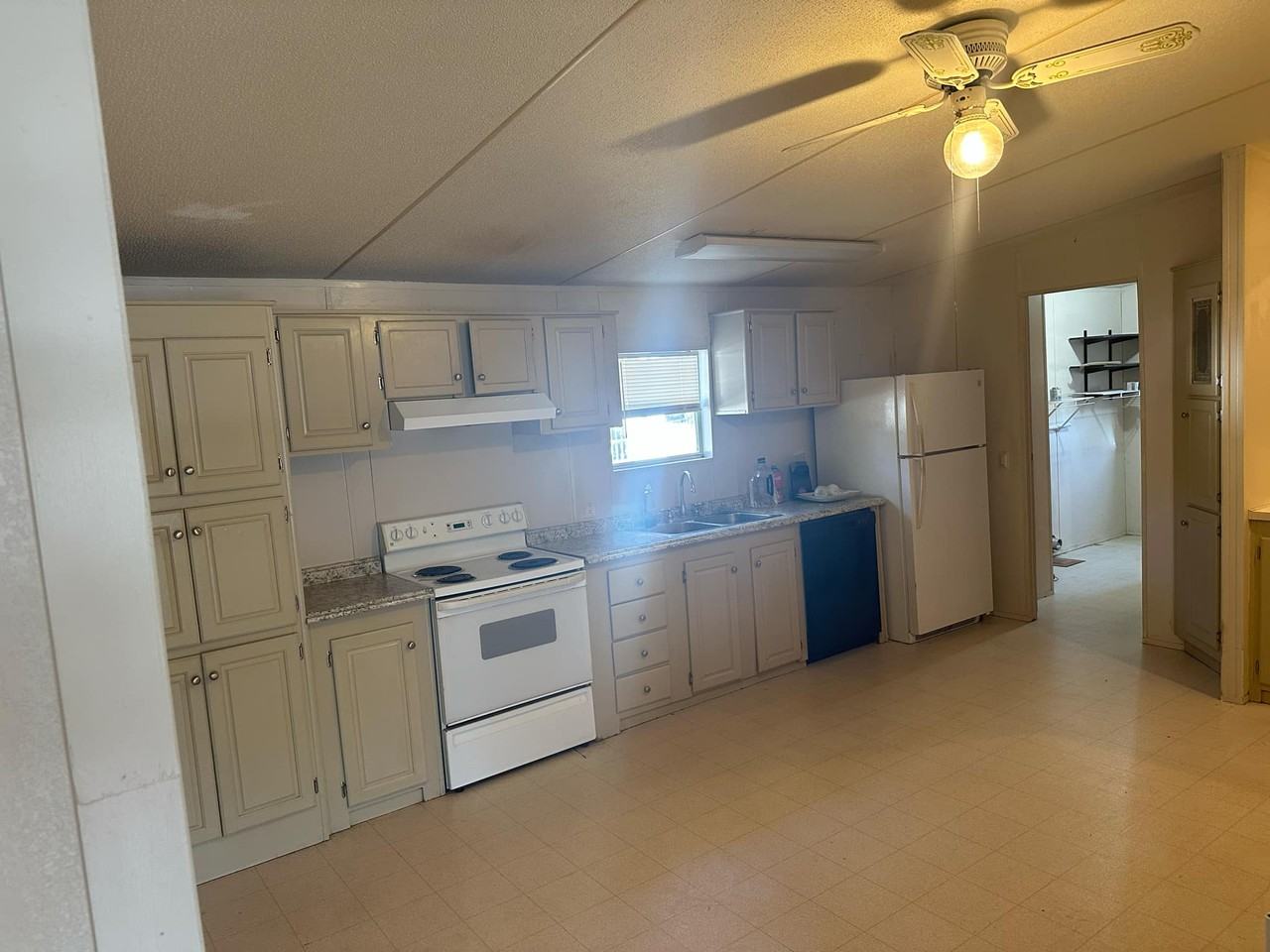 196 Stolles Dr #NA - Photo 3 of 11
