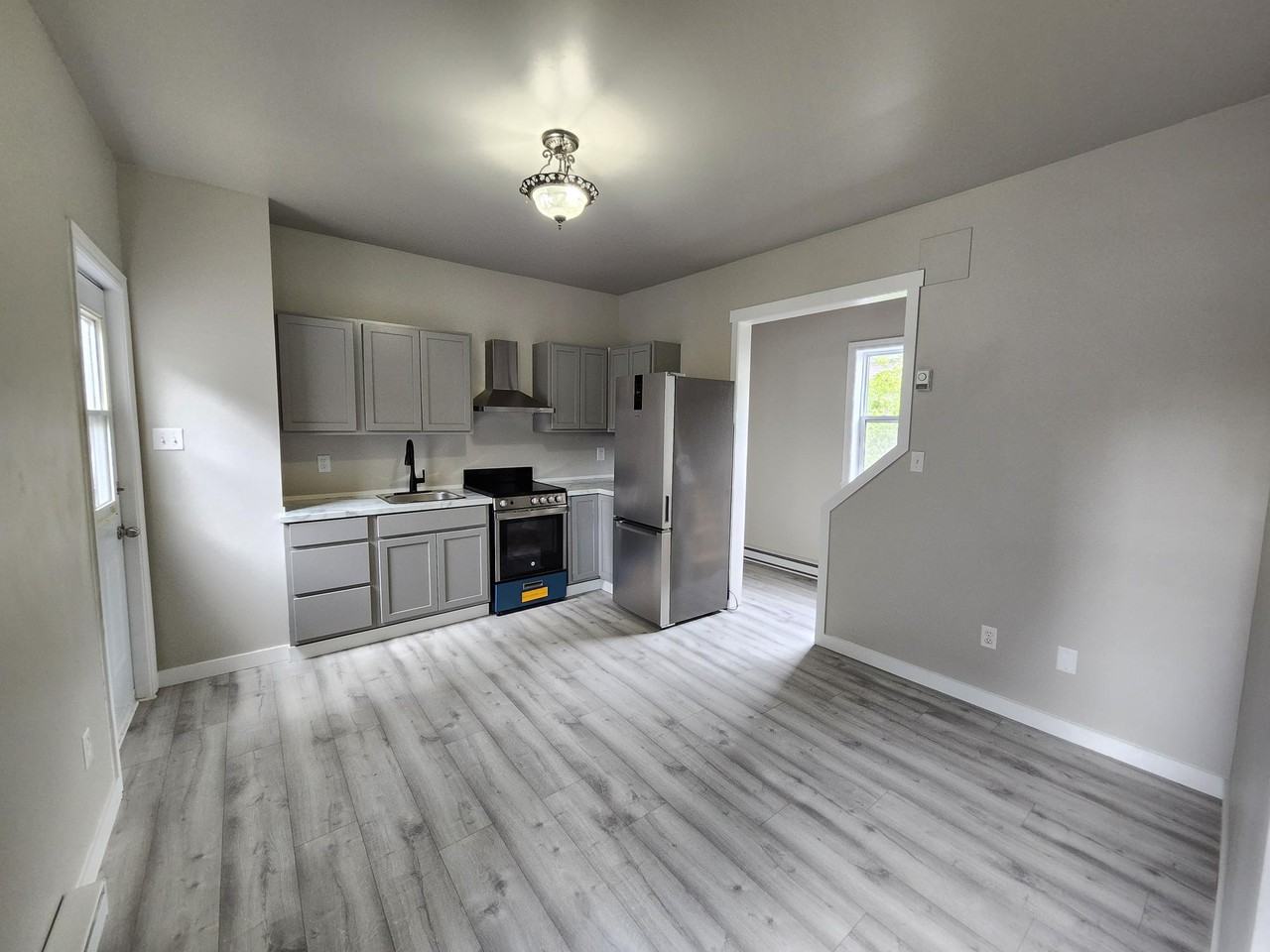 23 Paddock St #2B - Photo 2 of 22