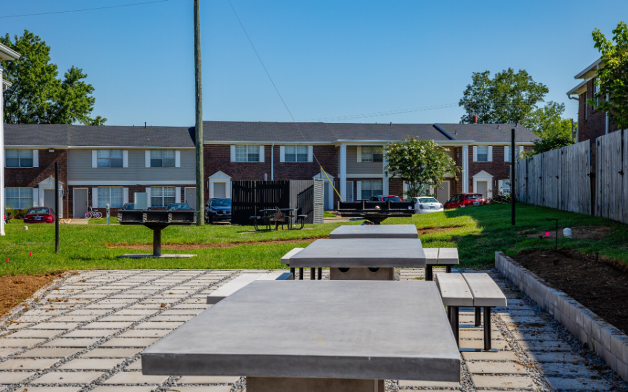 Brentwood Hill Luxury Townhouses - Photo 3 of 32