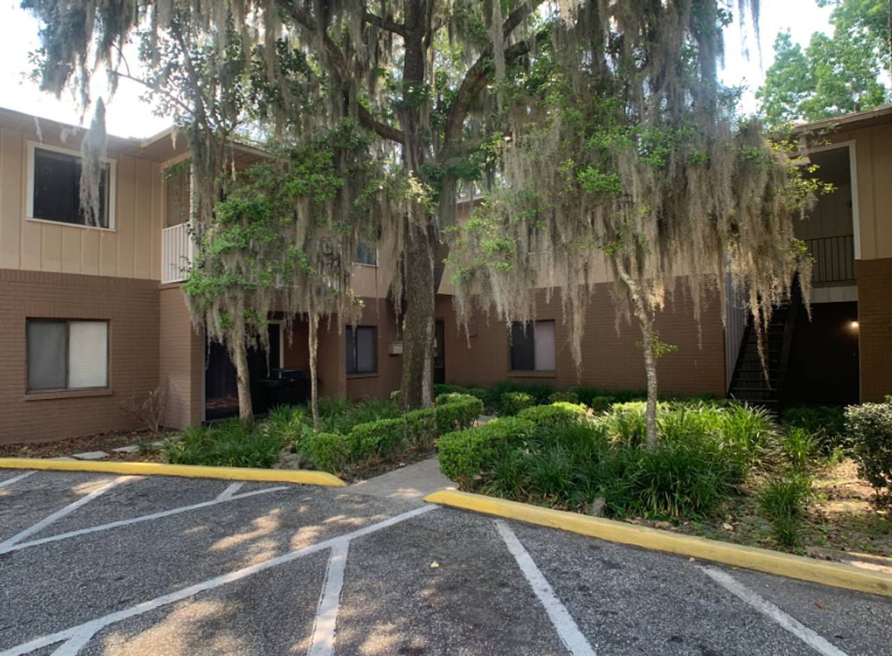 The Point Apartments - Photo 4 of 11