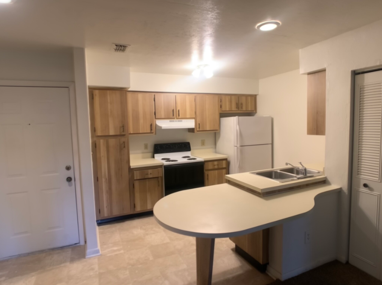 The Point Apartments - Photo 5 of 11