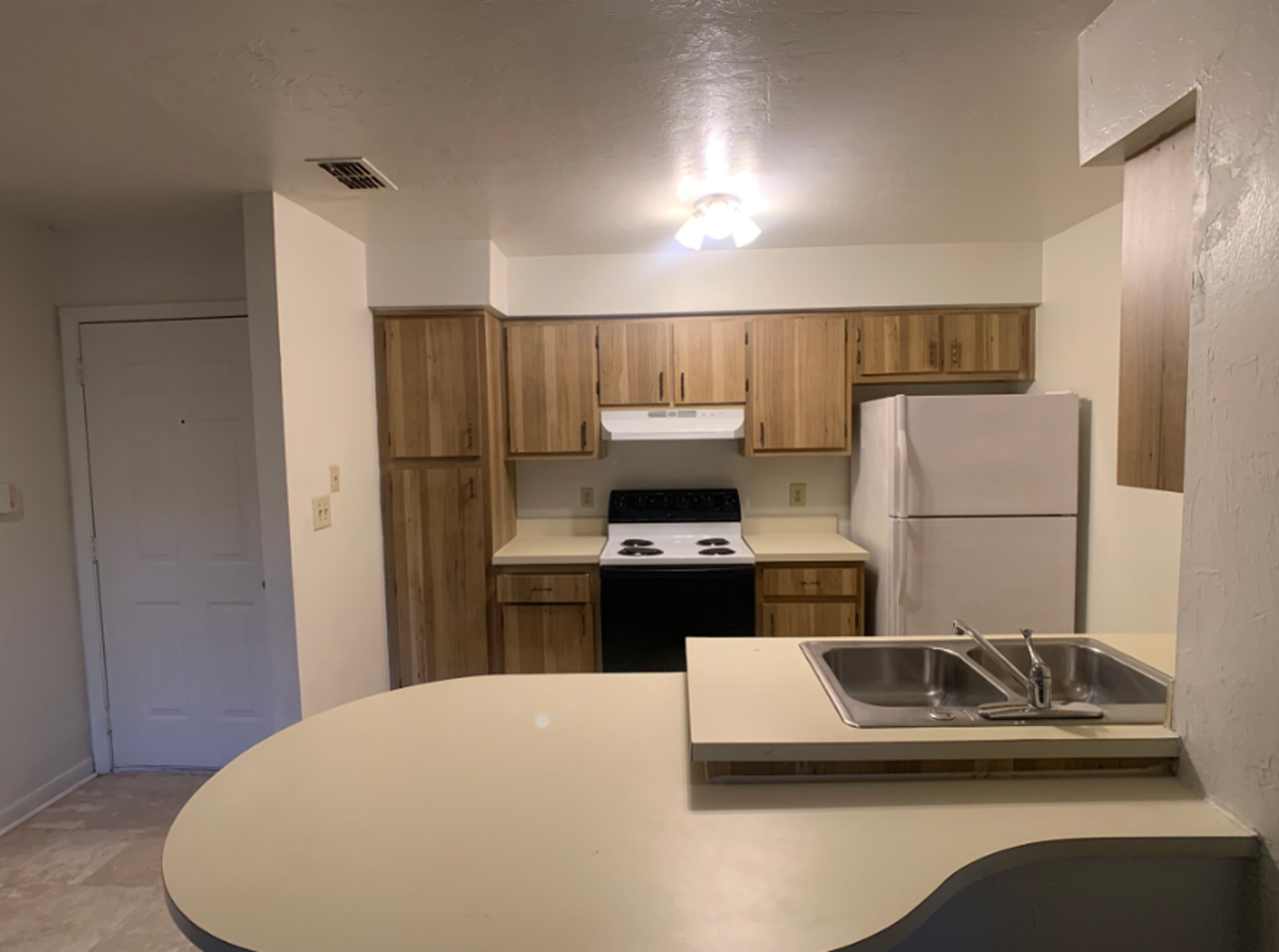 The Point Apartments - Photo 6 of 11