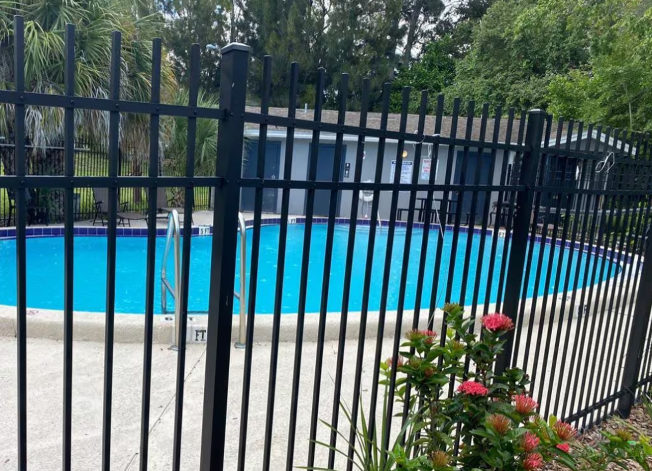 The Oasis - Photo 5 of 5