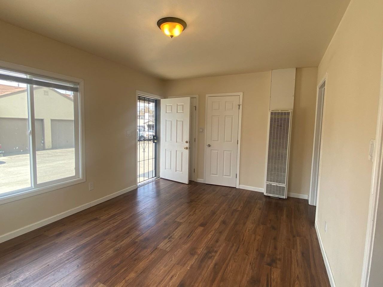 1472 167th Ave - Photo 3 of 13