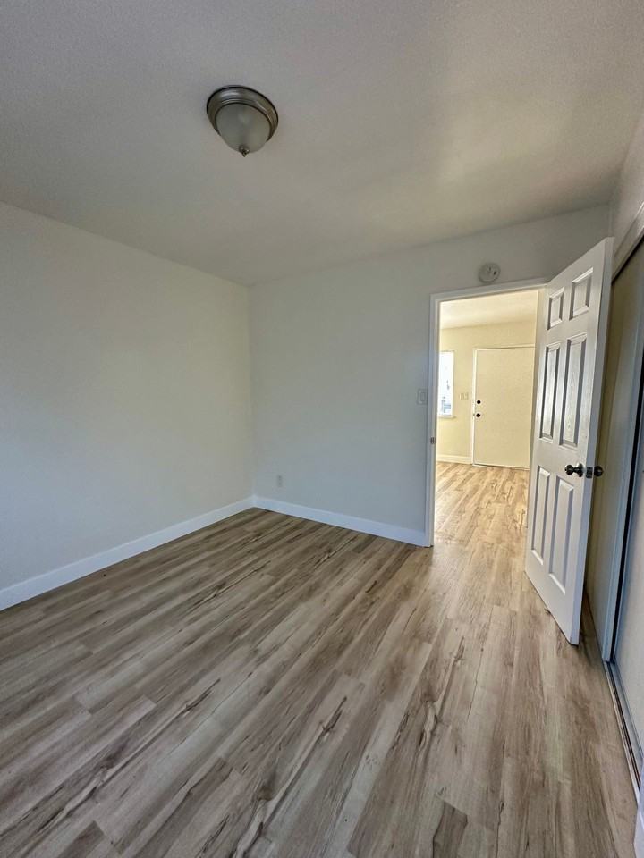 4151 35th Street - Photo 6 of 7