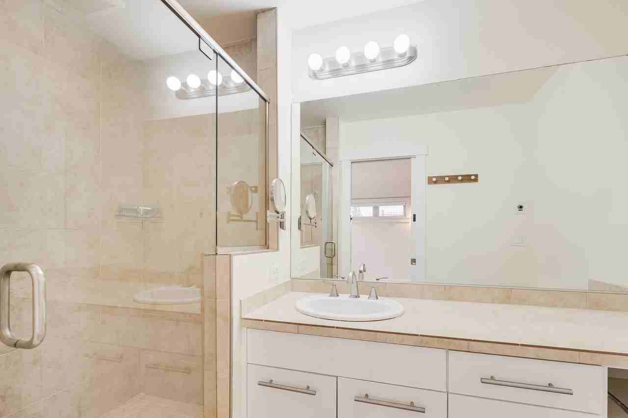 8230 17th Ave Ne #A - Photo 6 of 12
