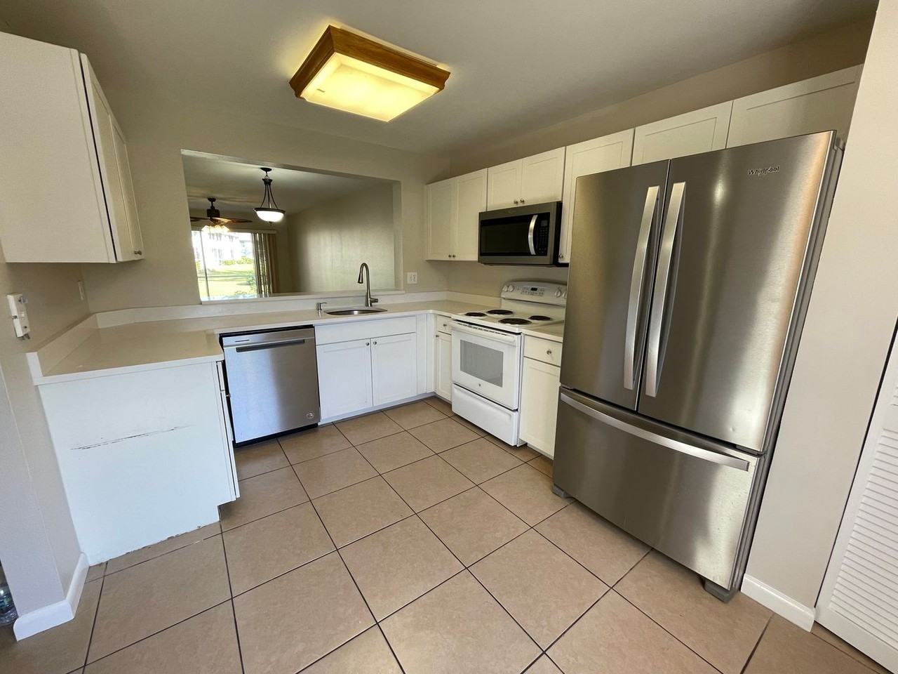 1330 Derbyshire Ct - Photo 3 of 19