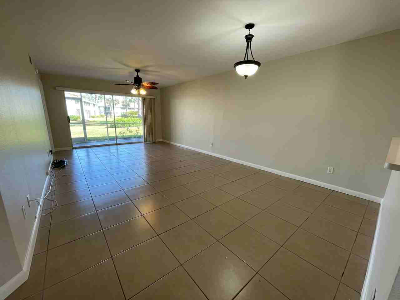 1330 Derbyshire Ct - Photo 7 of 19