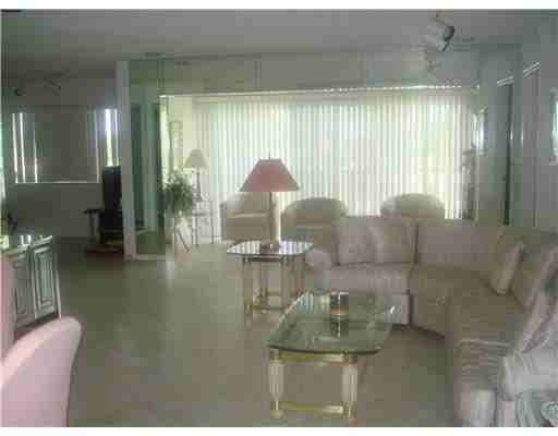 4100 Tivoli Court 302 - Photo 3 of 7