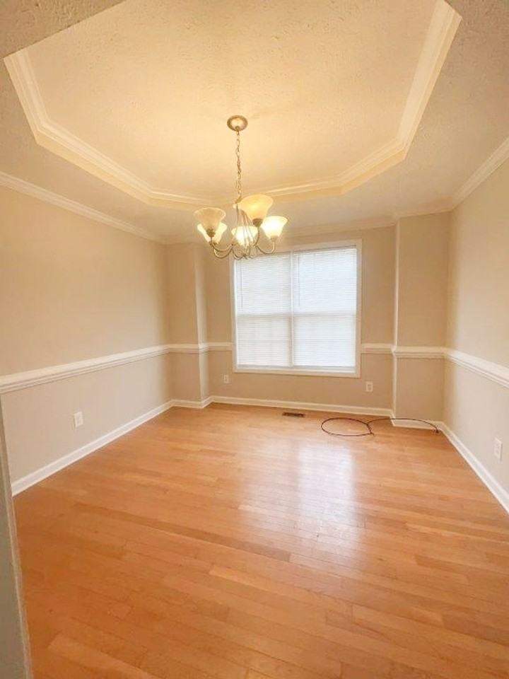 118 Lattimore Road - Photo 4 of 11