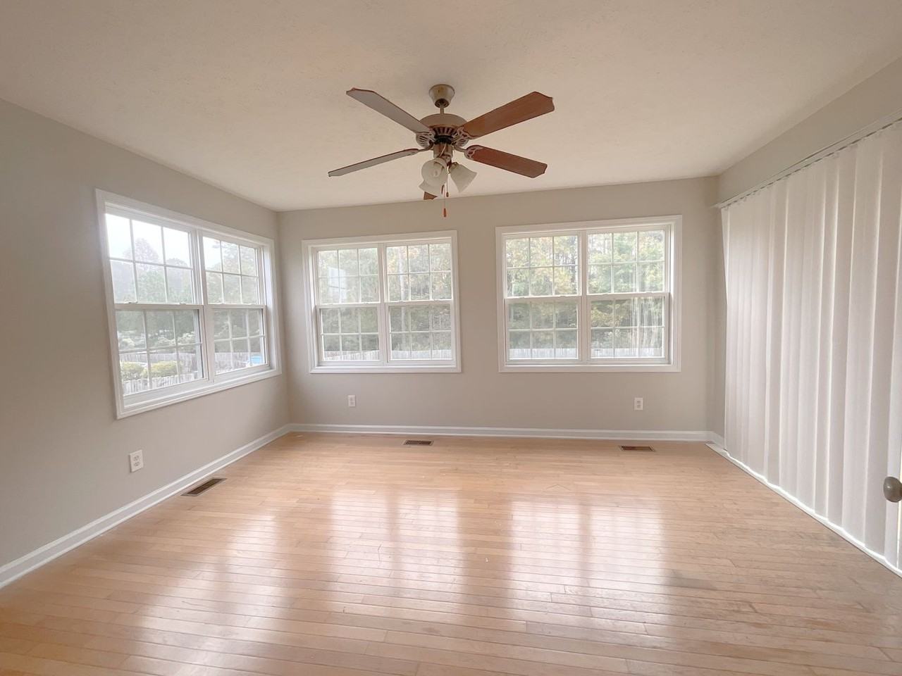 118 Lattimore Road - Photo 5 of 11