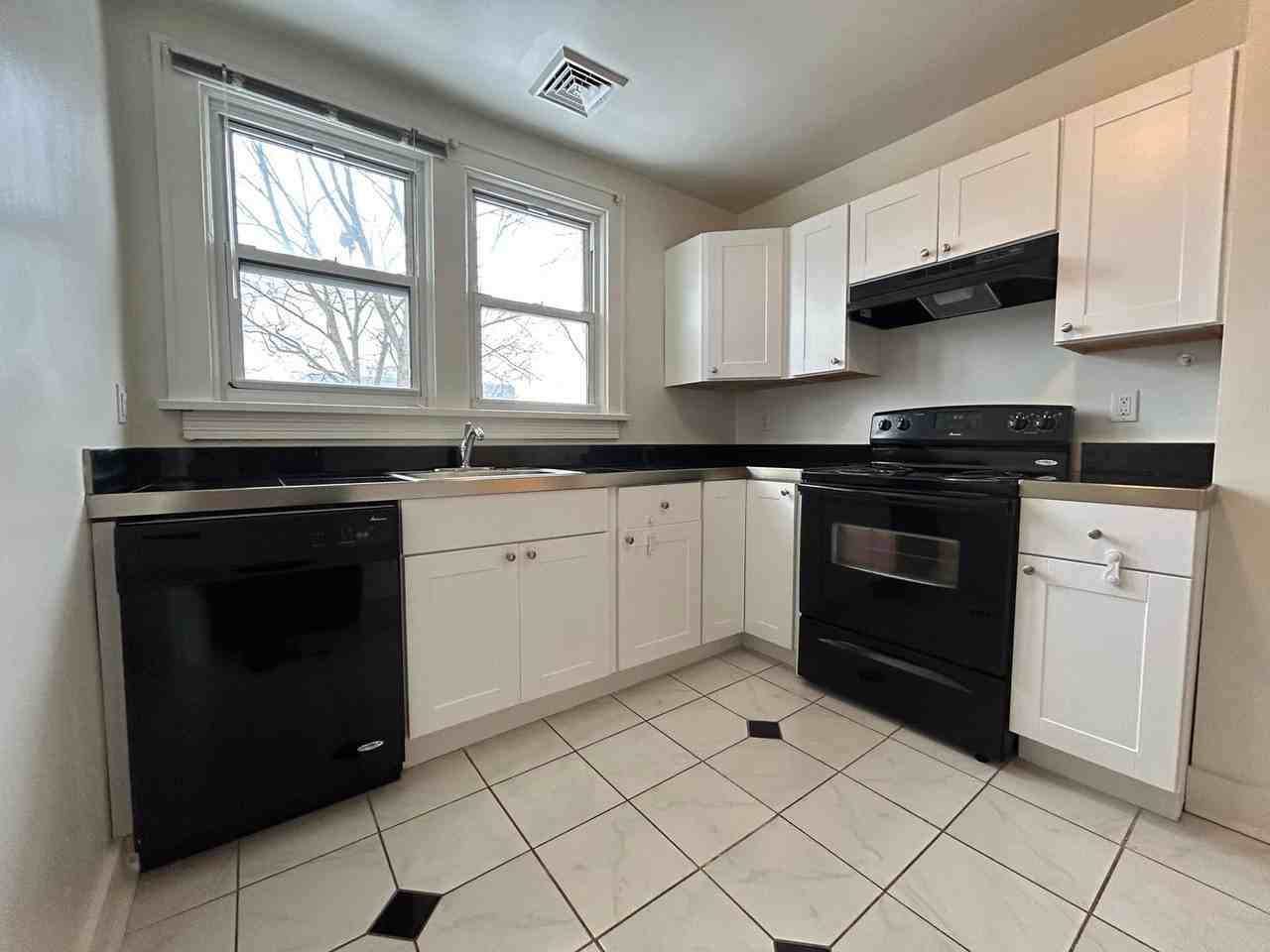 7448-63 Penfield Court - Photo 5 of 24