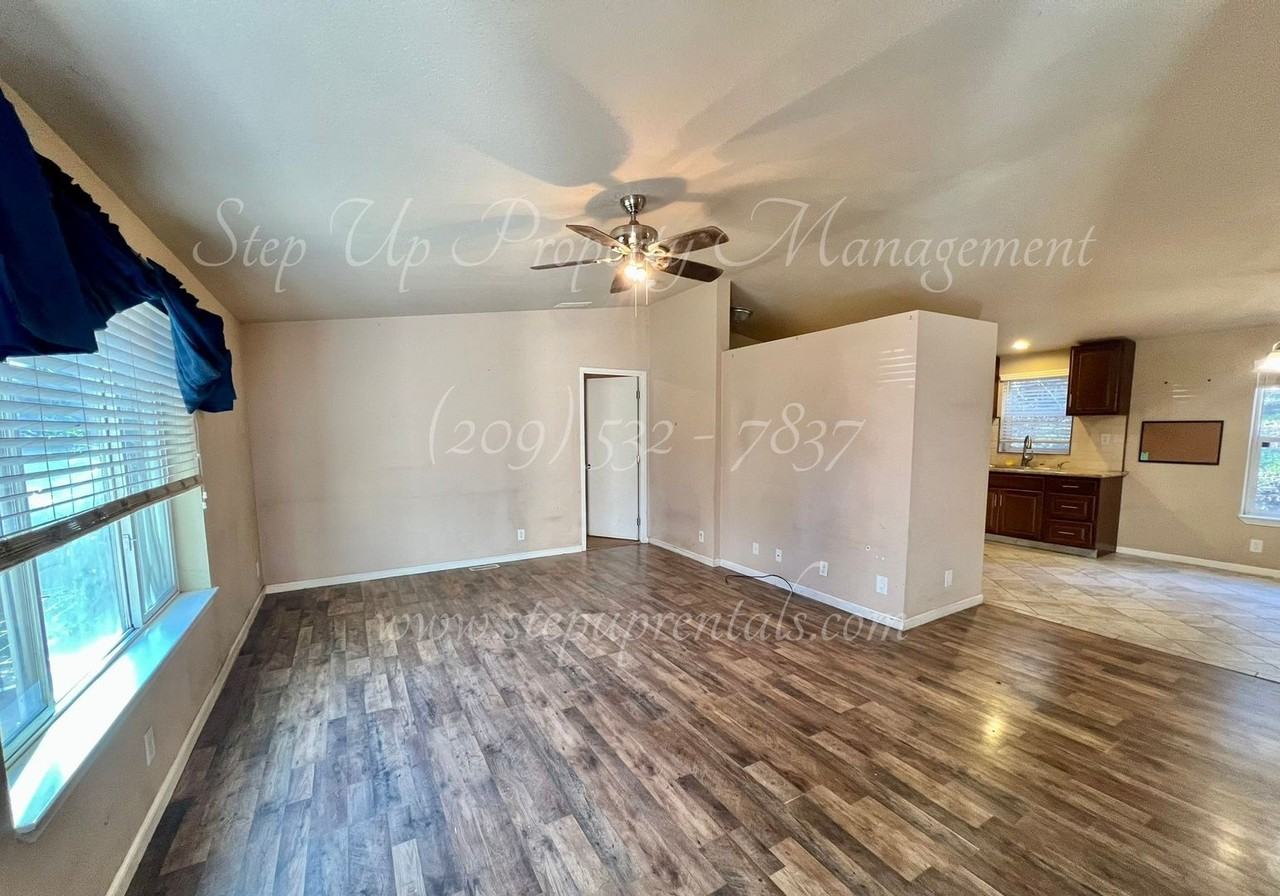 19756 Serrano Rd - Photo 2 of 12