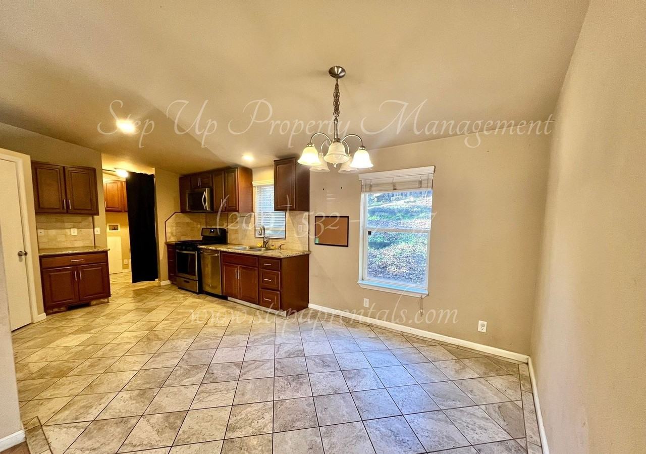 19756 Serrano Rd - Photo 3 of 12