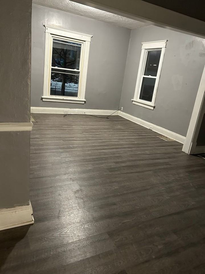 727 California Ave - Photo 2 of 8