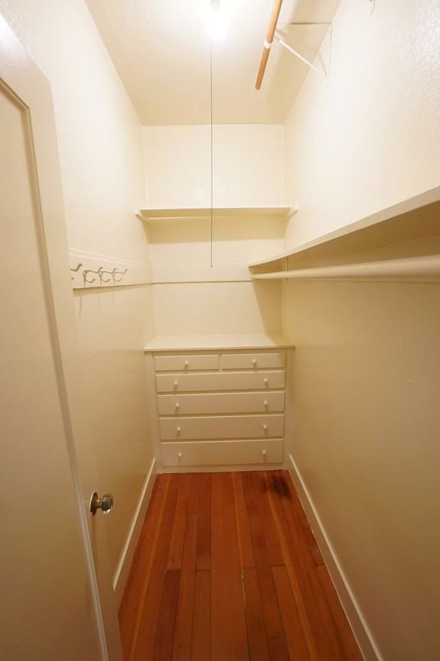 Chrisler Manor - Photo 6 of 13