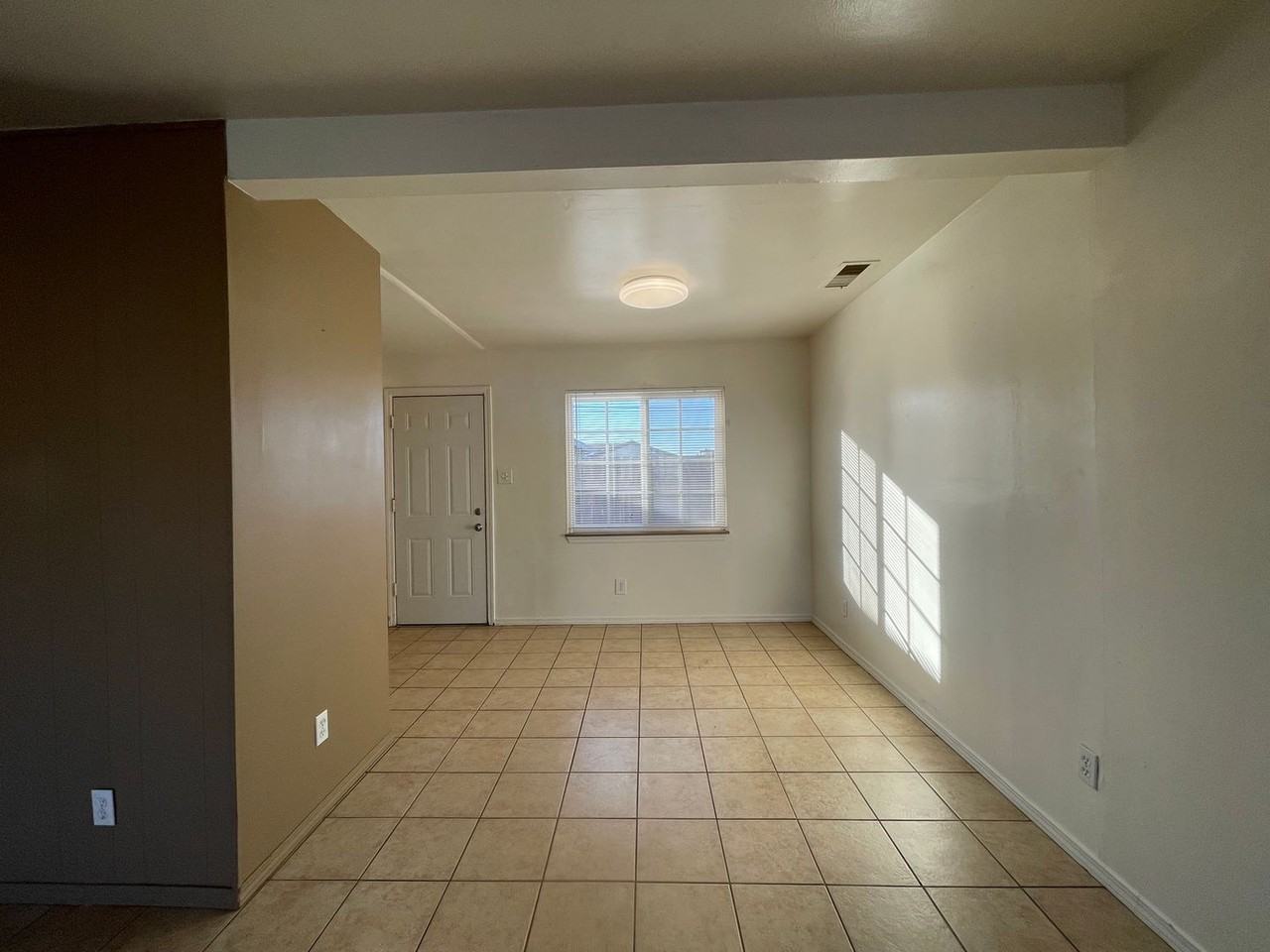 231 N A St - Photo 5 of 14