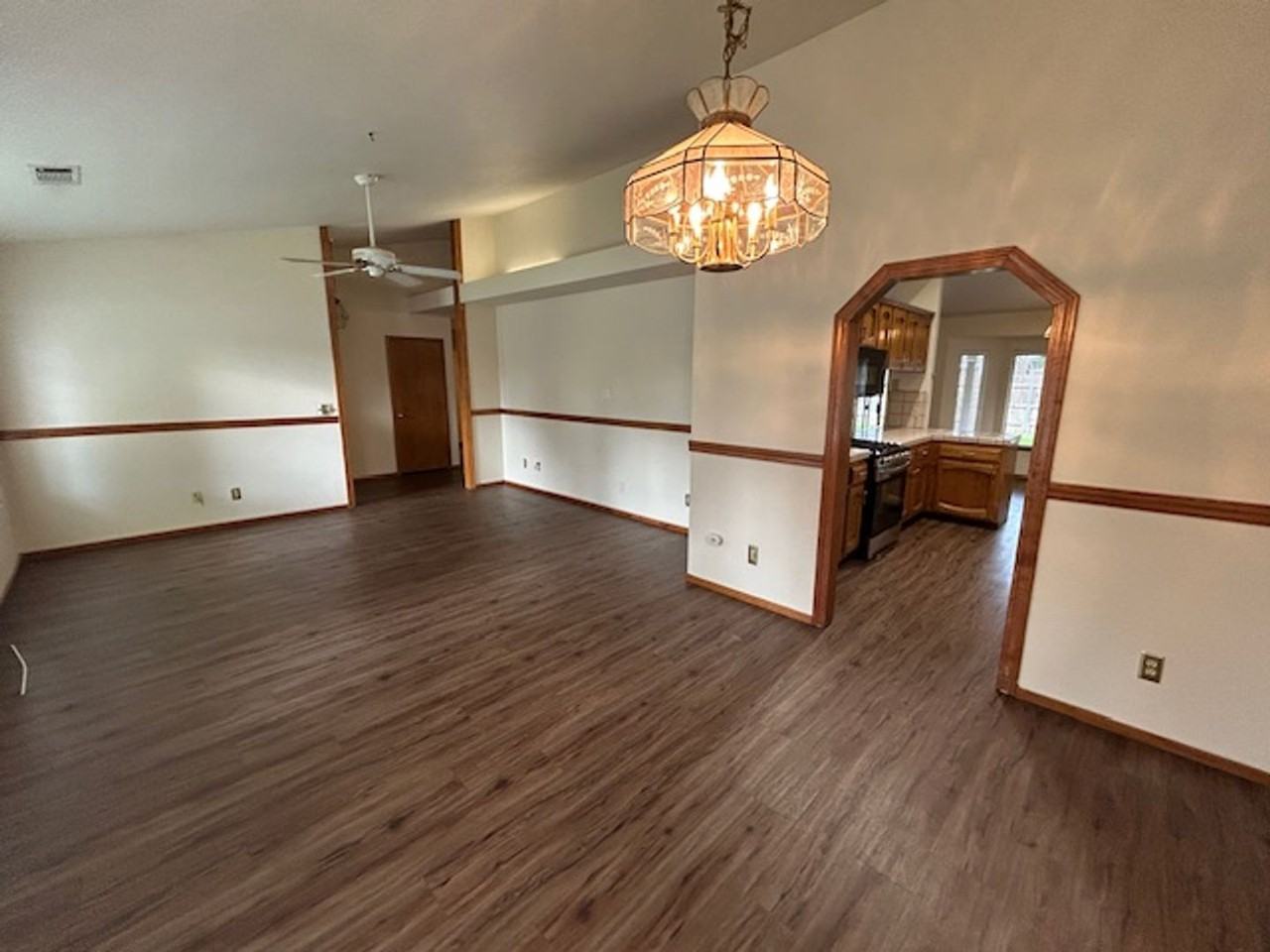 6016 W Crowley Ave - Photo 4 of 15