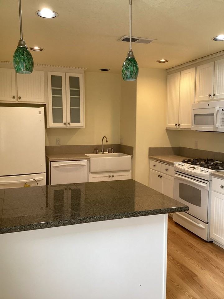 86 Weldwood Dr - Photo 6 of 15