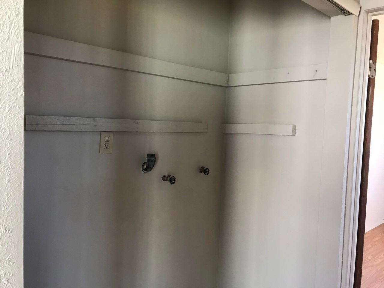 5648 Avalon St - Photo 6 of 22