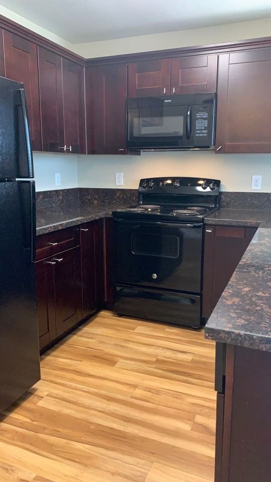 Welcome to 326 I Street in the heart of Chula Vista - Photo 4 of 16