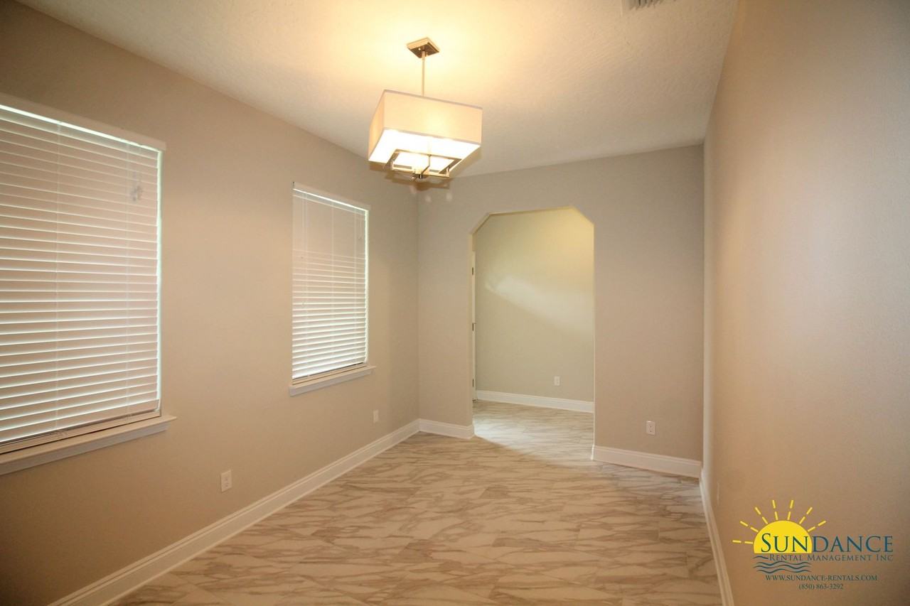 802 Dawes Rd - Photo 2 of 16