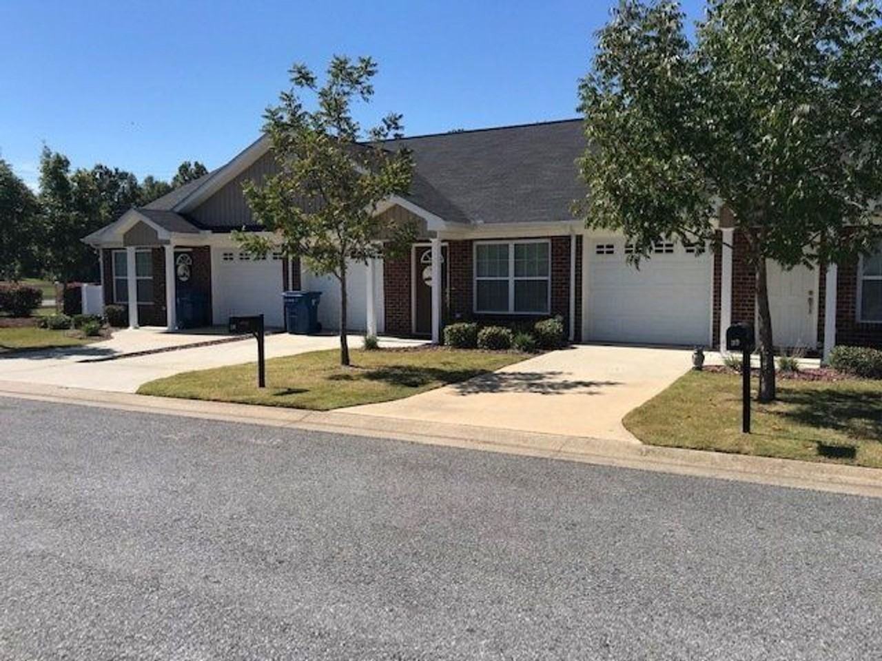 33 Embecca Lndg - Photo 2 of 4