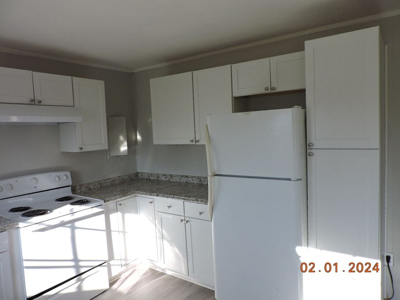 7312 Stokes Dr - Photo 3 of 15