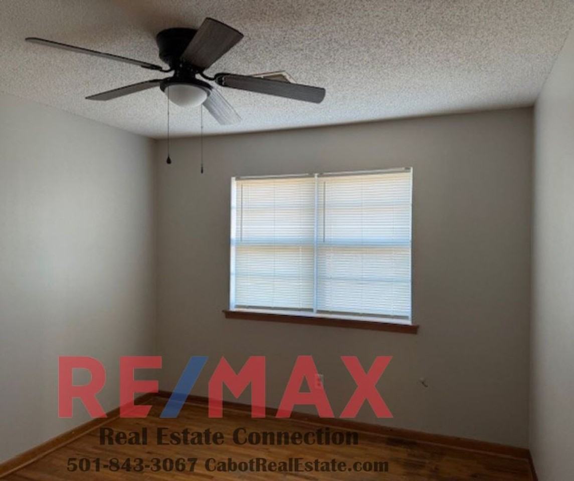 17 Pleasant St - Photo 6 of 11