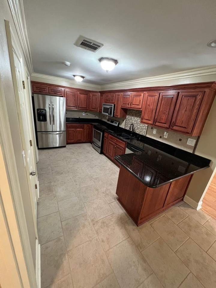 509 Brandywine Blvd - Photo 2 of 20