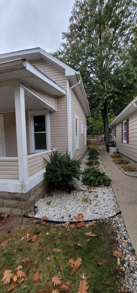 1113 S Oakwood Circle Dr - Photo 2 of 29