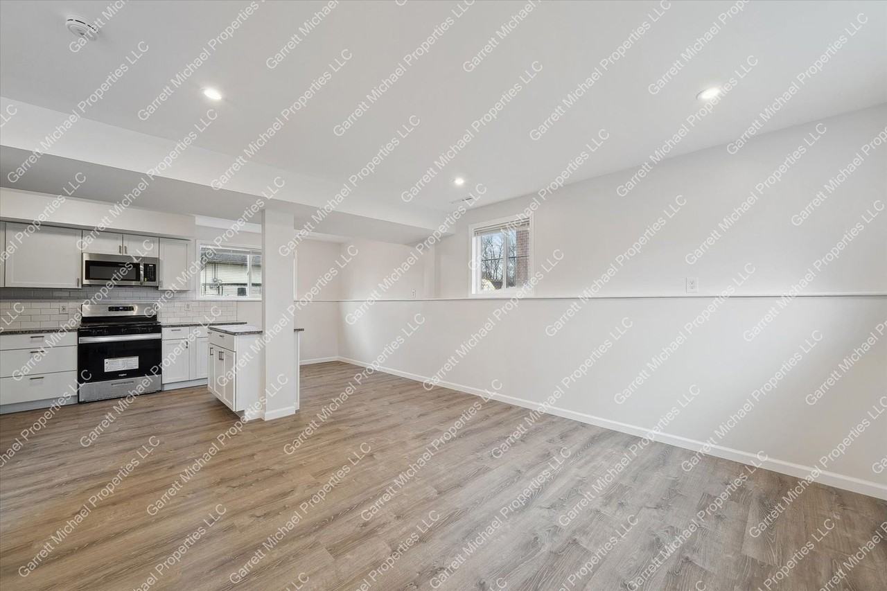 166 Grandview Blvd - Photo 6 of 40