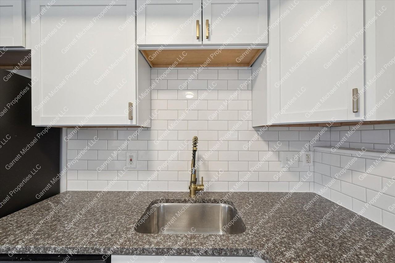 166 Grandview Blvd - Photo 6 of 40