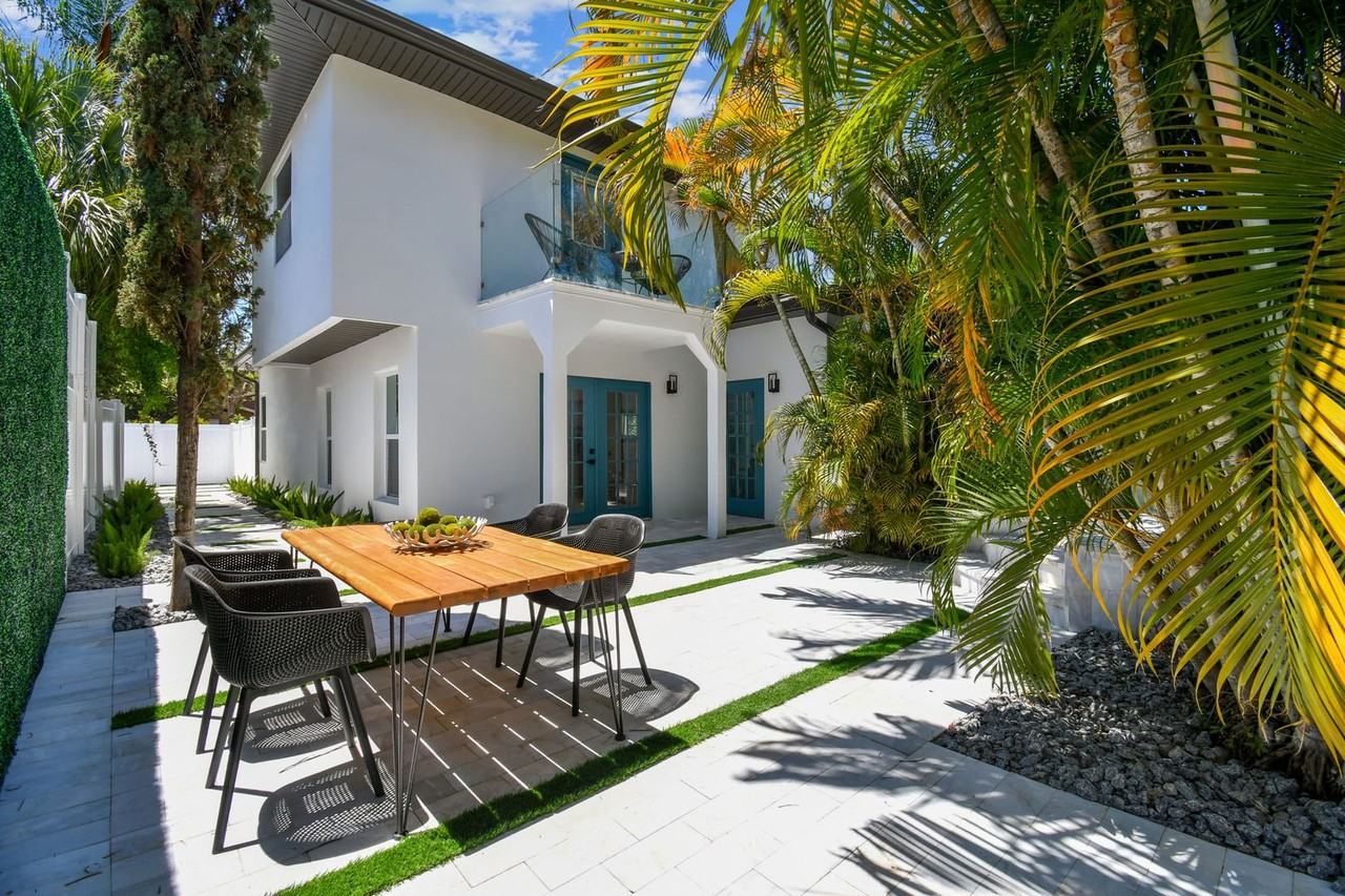 110 28th Avenue North #B - Photo 2 of 47