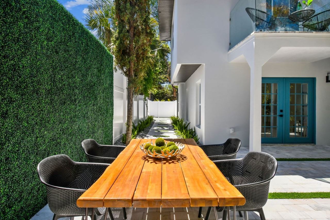 110 28th Avenue North #B - Photo 3 of 47