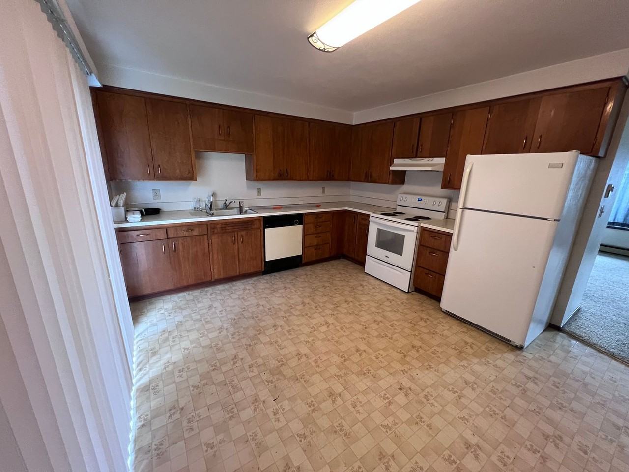 1725 S 15th St - Photo 2 of 13