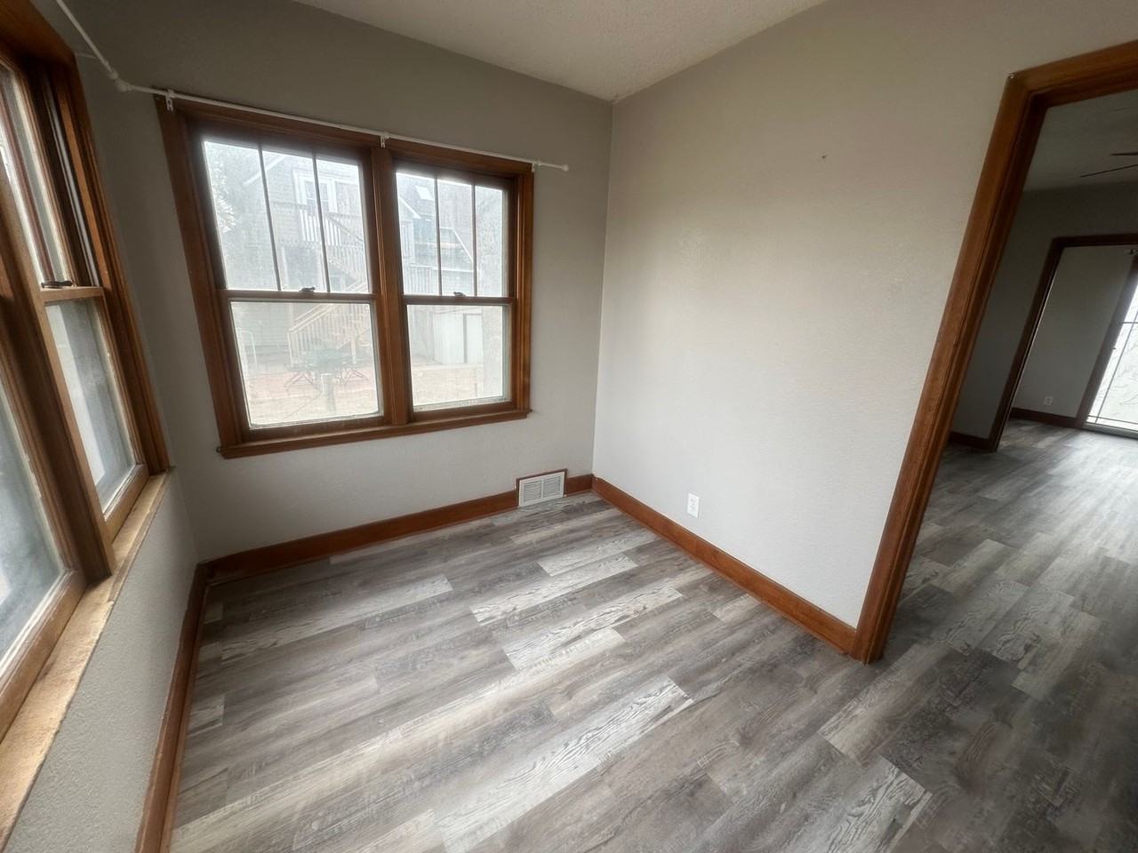 1725 9th St - Photo 2 of 20