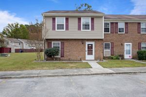 featured image of 121 King George Ct