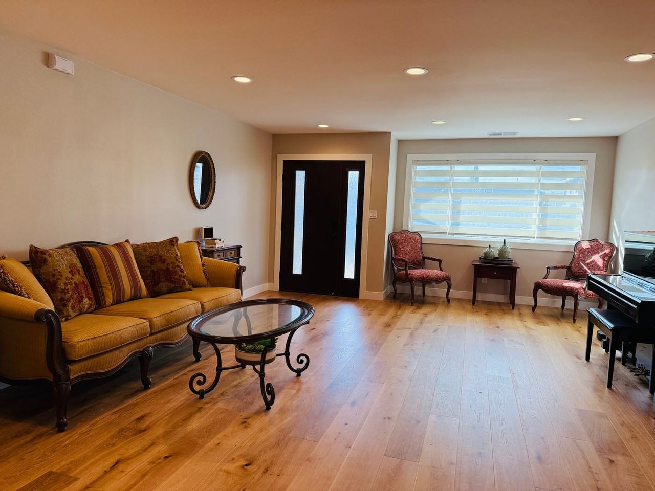 5582 Bobbywood Ave - Photo 3 of 29