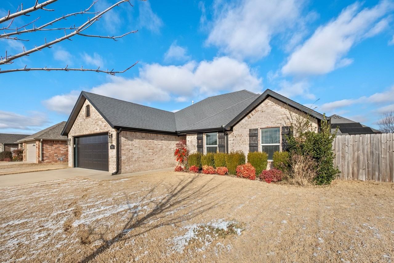 7456 Drury Ave - Photo 2 of 28