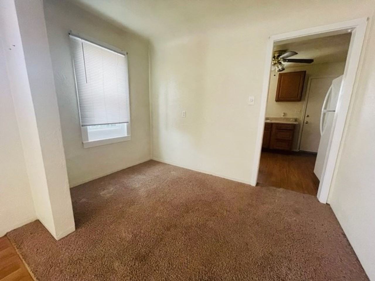 1002 W Deming St - Photo 3 of 12