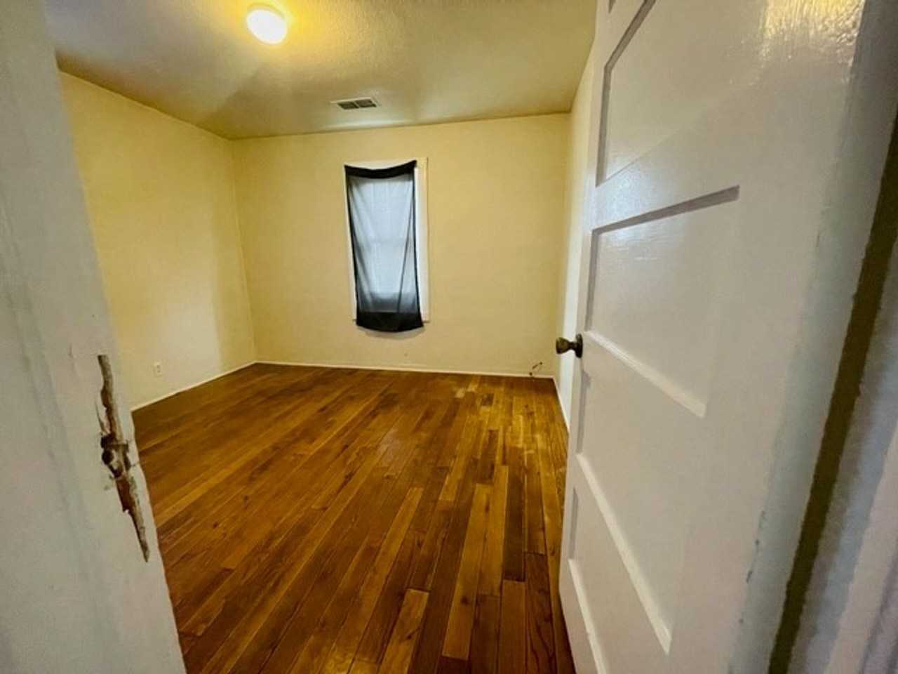 1002 W Deming St - Photo 6 of 12