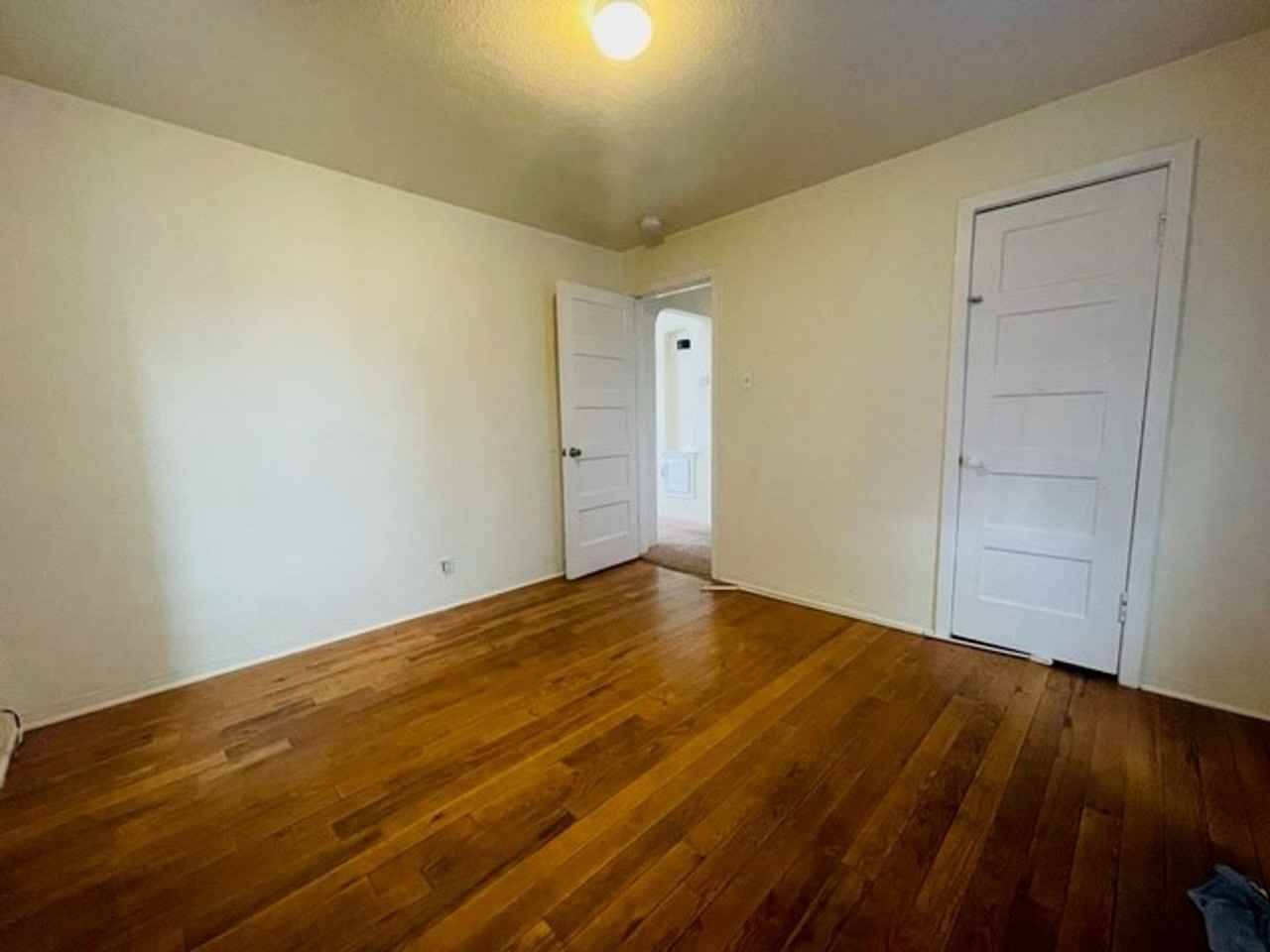 1002 W Deming St - Photo 7 of 12