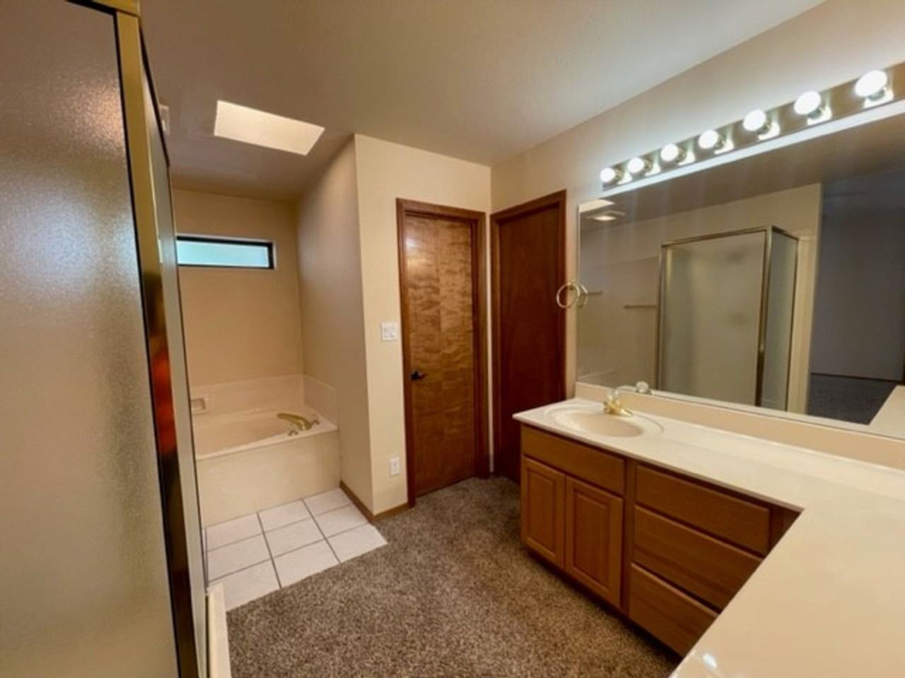 2604 W 8th St - Photo 7 of 15