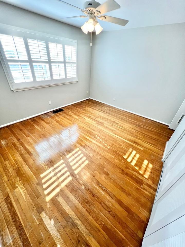 481 Bridge St - Photo 3 of 50