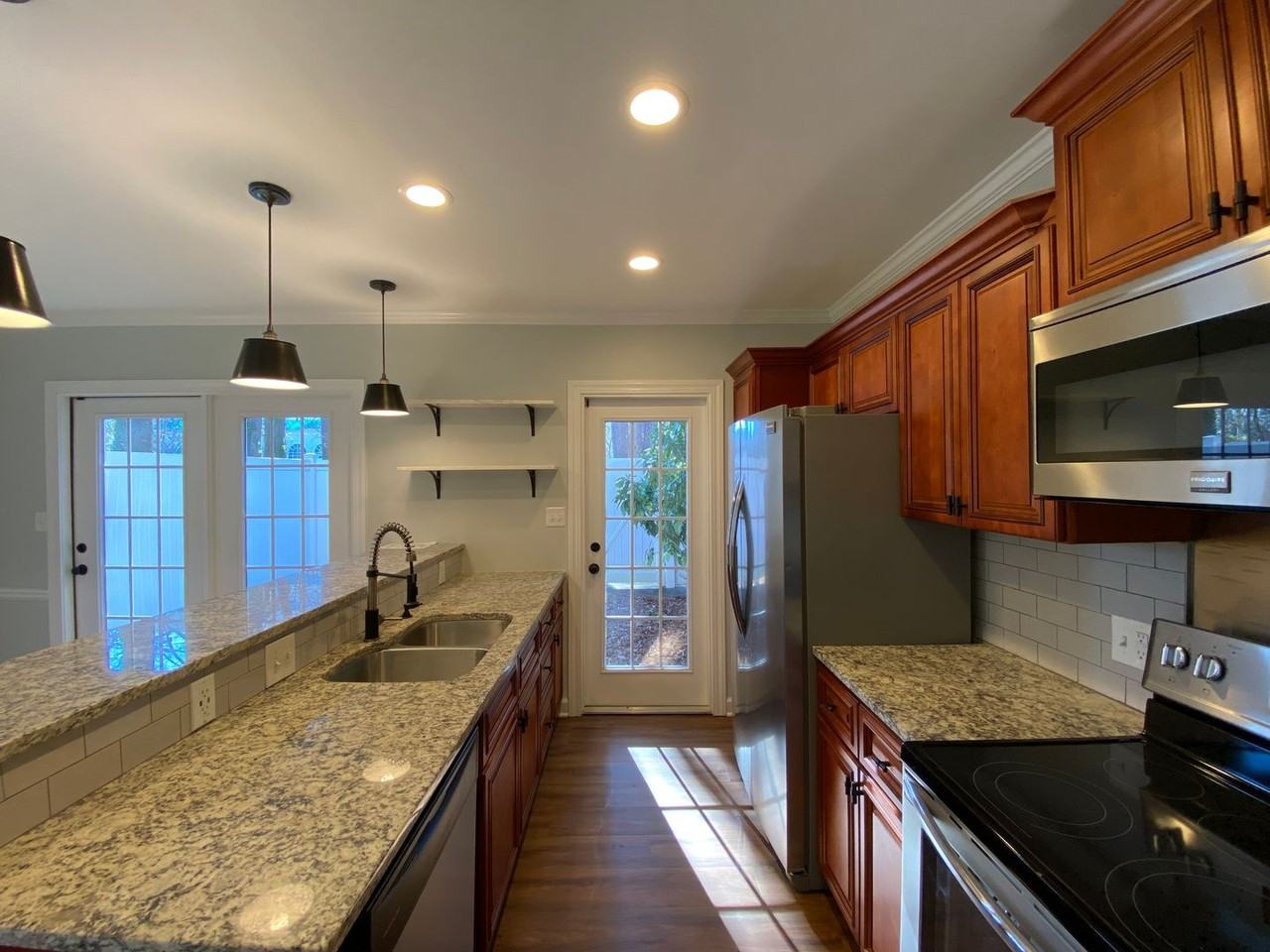 355 Hanover Arms Ct - Photo 3 of 17