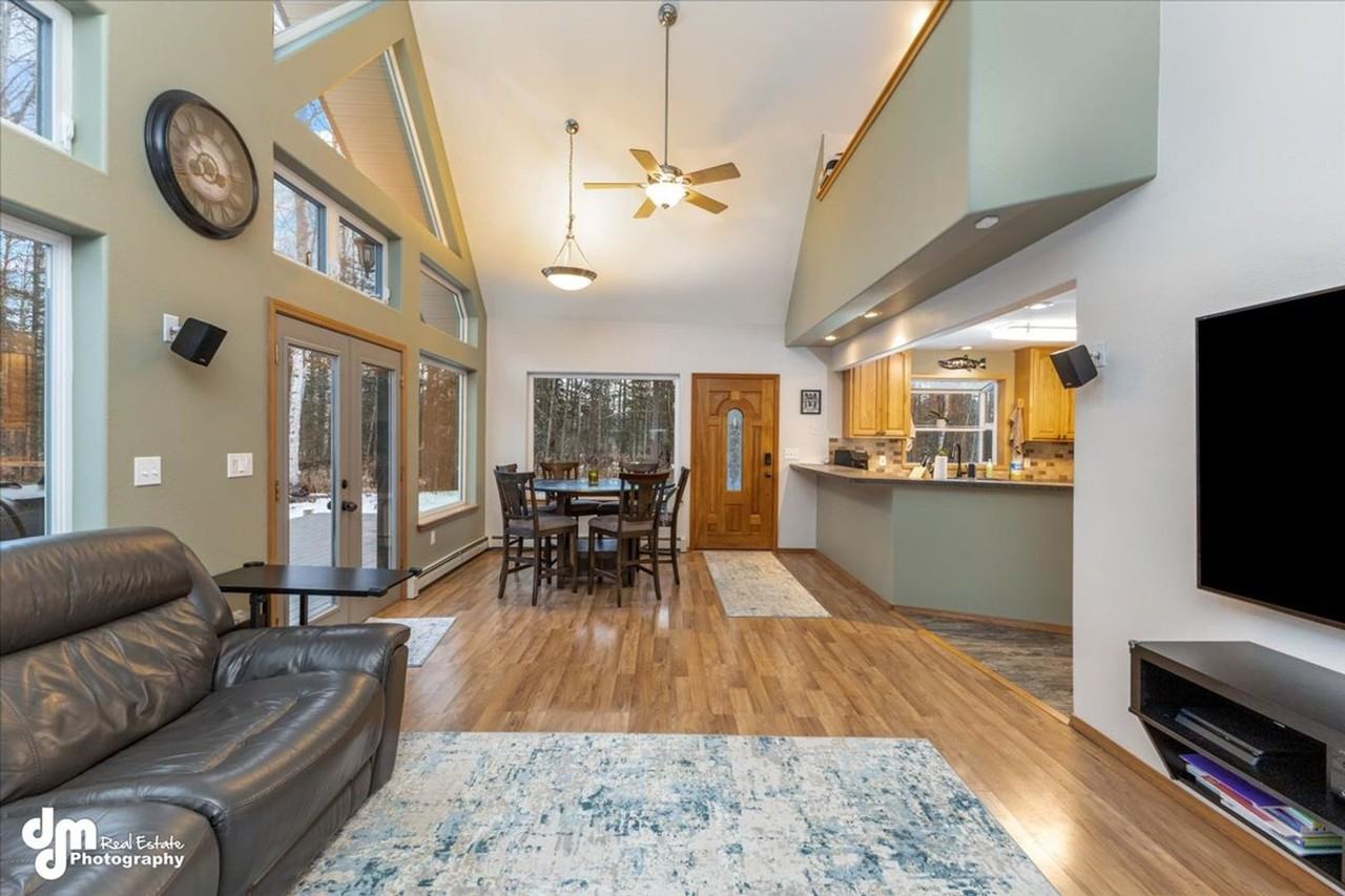 6861 W Vandenberg Dr - Photo 5 of 50