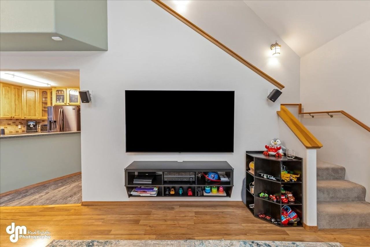 6861 W Vandenberg Dr - Photo 6 of 50